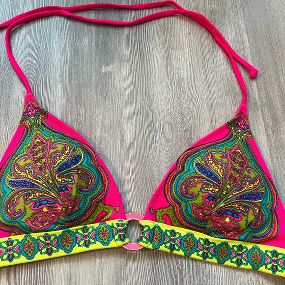 Victoria’s Secret small neon paisley halter bikini top - Picture 3 of 8
